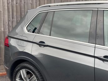 Volkswagen Tiguan 2.0 TDI SEL DSG Euro 6 (s/s) 5dr