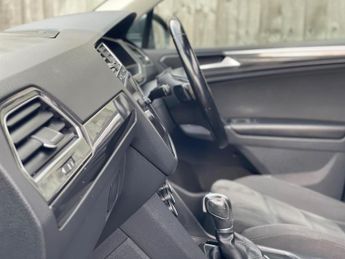 Volkswagen Tiguan 2.0 TDI SEL DSG Euro 6 (s/s) 5dr