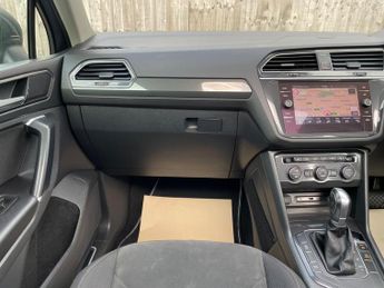 Volkswagen Tiguan 2.0 TDI SEL DSG Euro 6 (s/s) 5dr