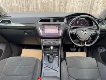 Volkswagen Tiguan 2.0 TDI SEL DSG Euro 6 (s/s) 5dr