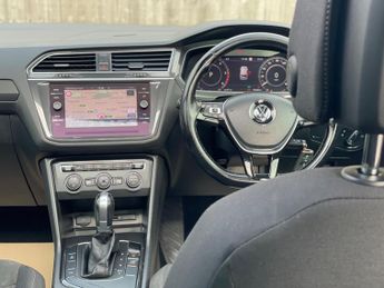 Volkswagen Tiguan 2.0 TDI SEL DSG Euro 6 (s/s) 5dr