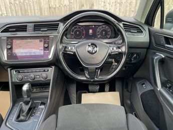 Volkswagen Tiguan 2.0 TDI SEL DSG Euro 6 (s/s) 5dr