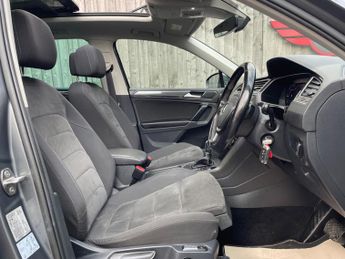 Volkswagen Tiguan 2.0 TDI SEL DSG Euro 6 (s/s) 5dr