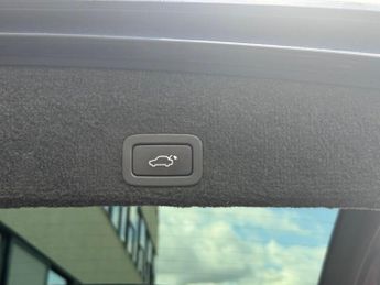Volvo XC60 2.4 D5 SE Lux Nav Geartronic AWD Euro 5 5dr