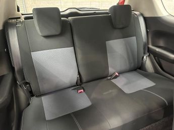 Suzuki Swift 1.3 Attitude 3dr