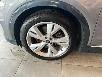 Audi Q4 e-tron 40 S line Auto 5dr 82kWh