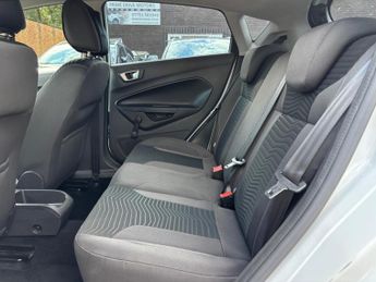 Ford Fiesta 1.0T EcoBoost Zetec Powershift Euro 6 5dr