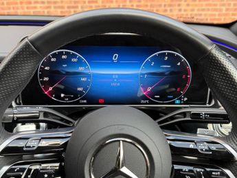 Mercedes-Benz E Class 2.0 E220dh MHEV AMG Line (Premium) G-Tronic Euro 6 (s/s) 4dr