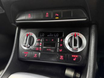 Audi Q3 2.0 TDI S line S Tronic quattro Euro 5 (s/s) 5dr