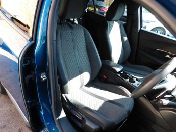 Peugeot 2008 1.2 PureTech Allure EAT Euro 6 (s/s) 5dr