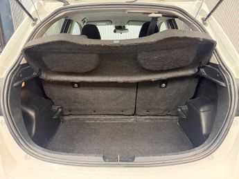 Toyota Yaris 1.5 VVT-h Icon Tech E-CVT Euro 6 (s/s) 5dr