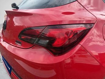 Vauxhall Astra GTC 2.0 CDTi SRi Euro 5 (s/s) 3dr