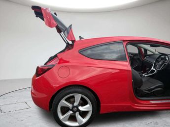 Vauxhall Astra GTC 2.0 CDTi SRi Euro 5 (s/s) 3dr