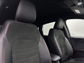 Ford Kuga 2.5 EcoBoost Duratec 14.4kWh ST-Line CVT Euro 6 (s/s) 5dr
