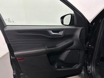 Ford Kuga 2.5 EcoBoost Duratec 14.4kWh ST-Line CVT Euro 6 (s/s) 5dr