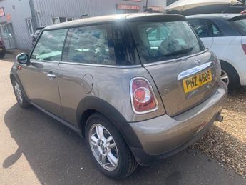 MINI Hatch 1.6 Cooper Auto Euro 5 3dr