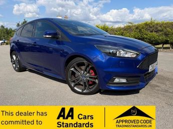 Ford Focus 2.0T EcoBoost ST-3 Euro 6 (s/s) 5dr