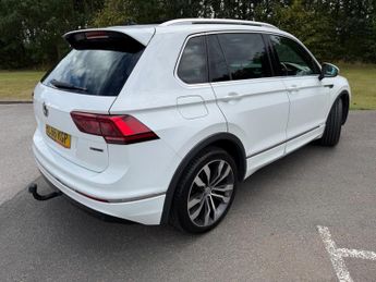 Volkswagen Tiguan 2.0 TDI BlueMotion Tech R-Line DSG 4Motion Euro 6 (s/s) 5dr
