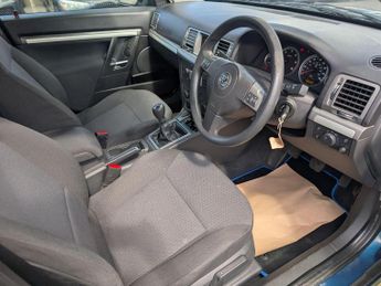 Vauxhall Vectra 1.9 CDTi 16v Exclusiv 5dr