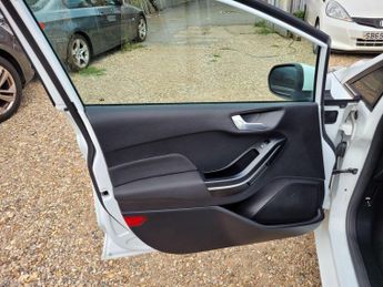 Ford Fiesta 1.0T EcoBoost Zetec Auto Euro 6 (s/s) 5dr