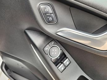 Ford Fiesta 1.0T EcoBoost Zetec Auto Euro 6 (s/s) 5dr