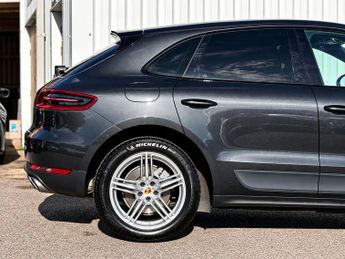 Porsche Macan 3.0 TD V6 S SUV 5dr Diesel PDK 4WD Euro 6 (s/s) (258 ps)