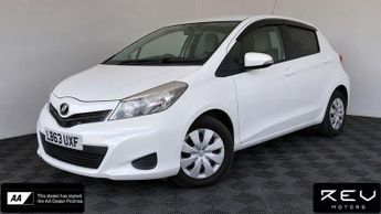 Toyota Yaris 1.33 Dual VVT-i SR Hatchback 5dr Petrol Multidrive S Euro 5 (101