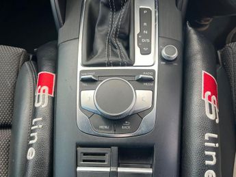 Audi A3 1.5 TFSI CoD 35 Black Edition S Tronic Euro 6 (s/s) 4dr