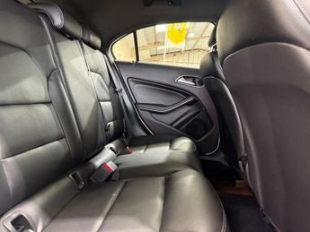 Mercedes-Benz A Class 1.5 A180 CDI Sport Edition 7G-DCT Euro 5 (s/s) 5dr