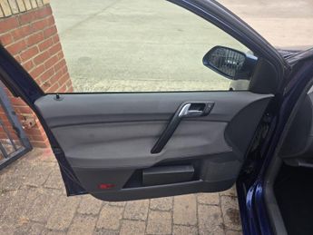 Volkswagen Polo 1.4 S 5dr