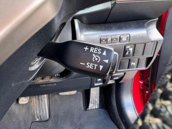 Lexus IS 2.5 300h Advance E-CVT Euro 6 (s/s) 4dr