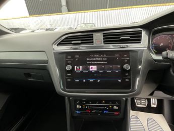 Volkswagen Tiguan R-LINE TSI S-A