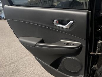 Hyundai Kona ULTIMATE EV