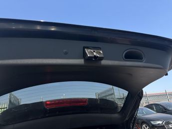 Hyundai Kona ULTIMATE EV