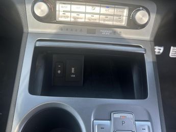 Hyundai Kona ULTIMATE EV