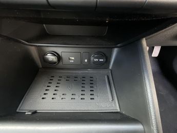 Hyundai Kona PREMIUM GDI HEV S-A