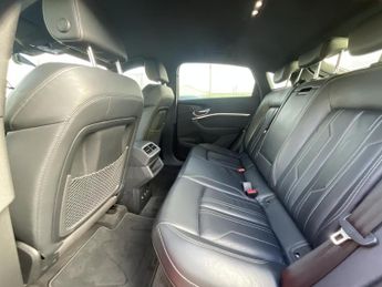 Audi E-Tron S LINE 55 QUATTRO