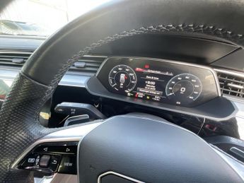 Audi E-Tron S LINE 55 QUATTRO
