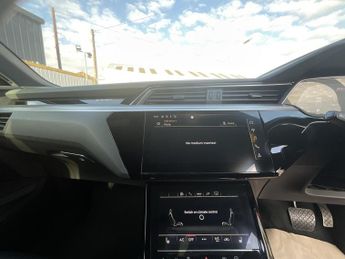 Audi E-Tron S LINE 55 QUATTRO