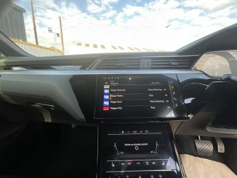 Audi E-Tron S LINE 55 QUATTRO