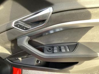 Audi E-Tron S LINE 55 QUATTRO
