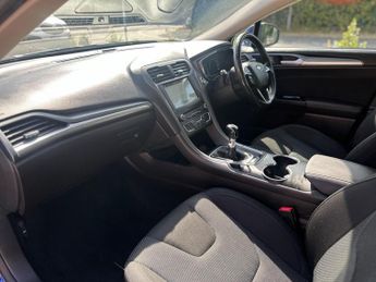 Ford Mondeo 2.0 TDCi Titanium Euro 6 (s/s) 5dr