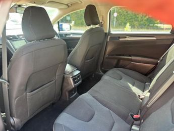 Ford Mondeo 2.0 TDCi Titanium Euro 6 (s/s) 5dr