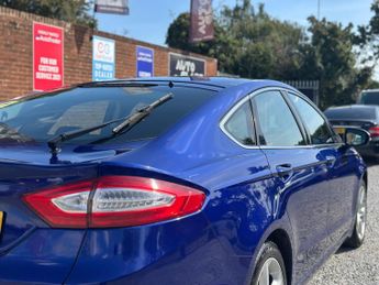 Ford Mondeo 2.0 TDCi Titanium Euro 6 (s/s) 5dr