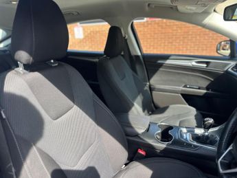 Ford Mondeo 2.0 TDCi Titanium Euro 6 (s/s) 5dr