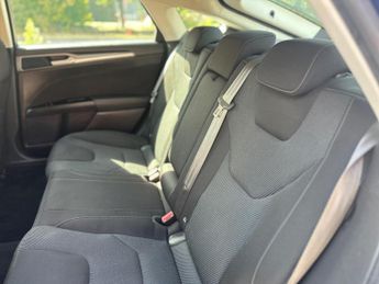 Ford Mondeo 2.0 TDCi Titanium Euro 6 (s/s) 5dr