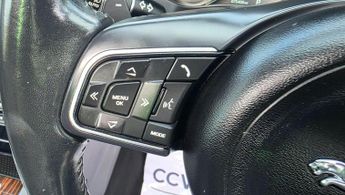 Jaguar F-PACE 2.0 D180 Portfolio Auto AWD Euro 6 (s/s) 5dr