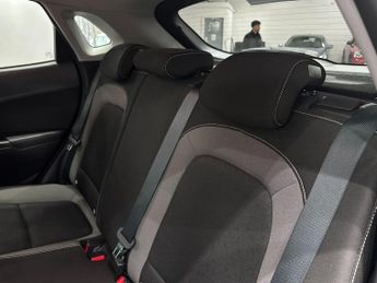 Hyundai KONA 1.6 h-GDi Premium DCT Euro 6 (s/s) 5dr