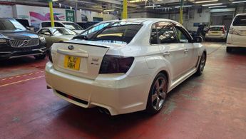 Subaru Impreza WRX STI 2.5 AUTOMATIC