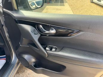 Nissan Qashqai 1.3 DIG-T N-Connecta DCT Auto Euro 6 (s/s) 5dr